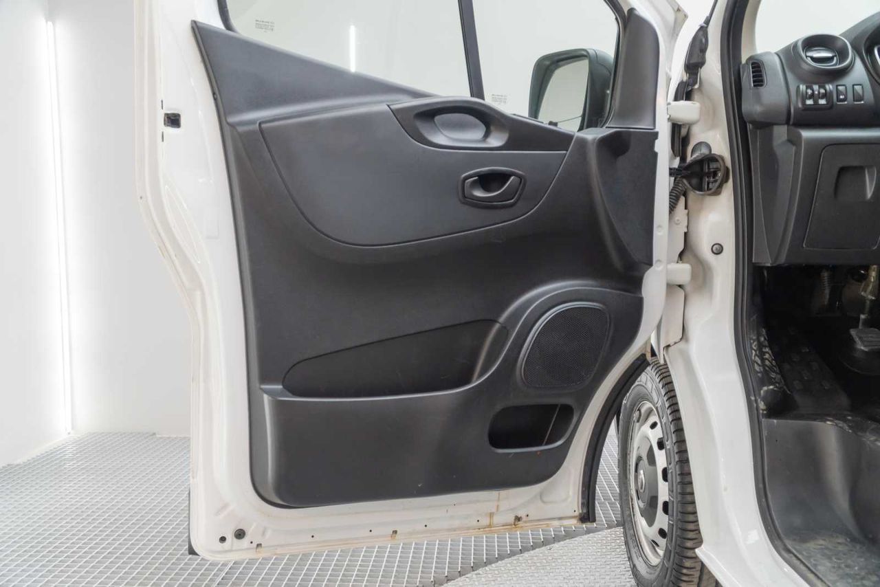Nissan NV300   120  - Foto 16
