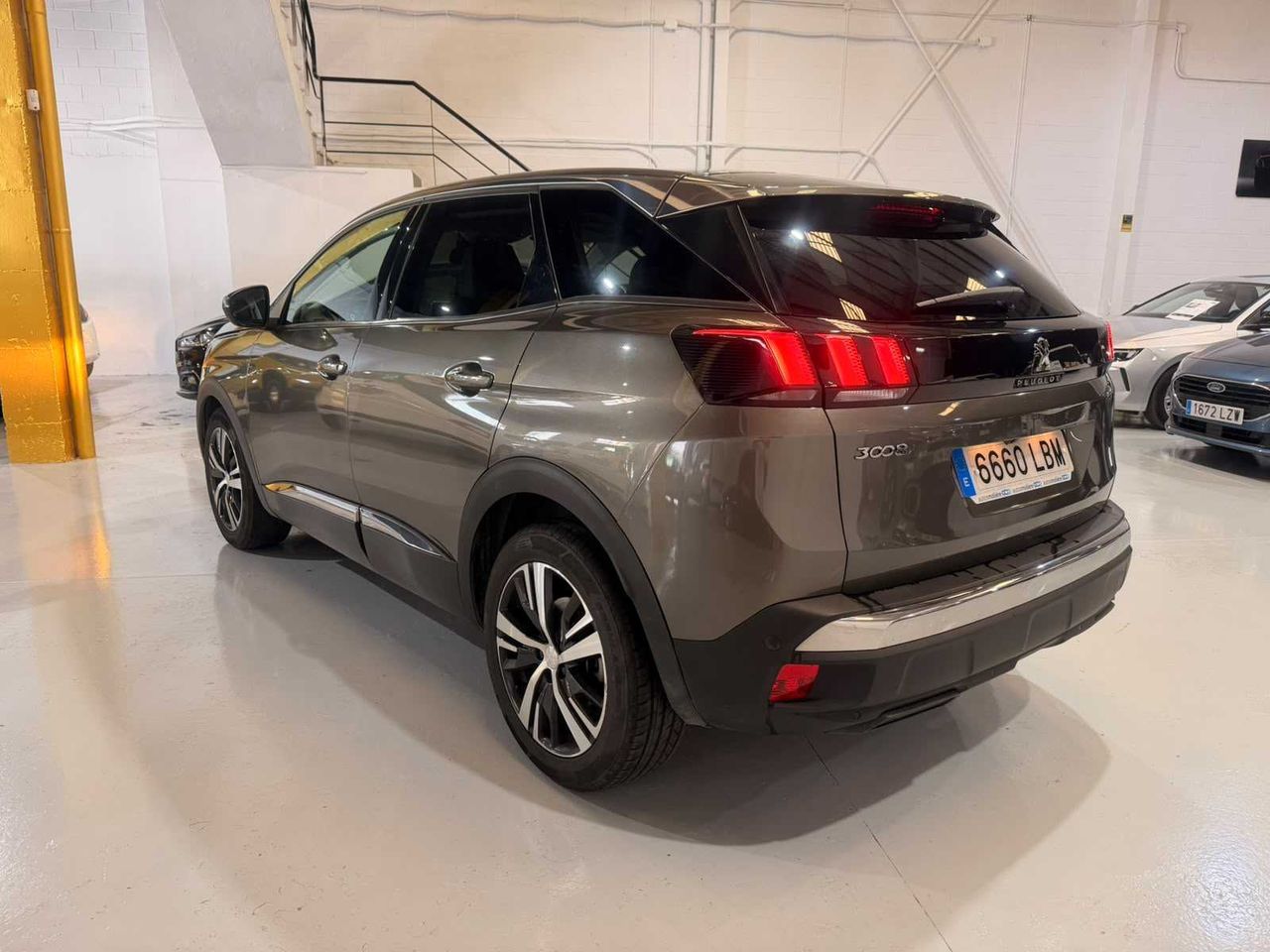 Peugeot 3008 1.2 PURETECH 96KW (130CV) ALLURE EAT8  - Foto 8