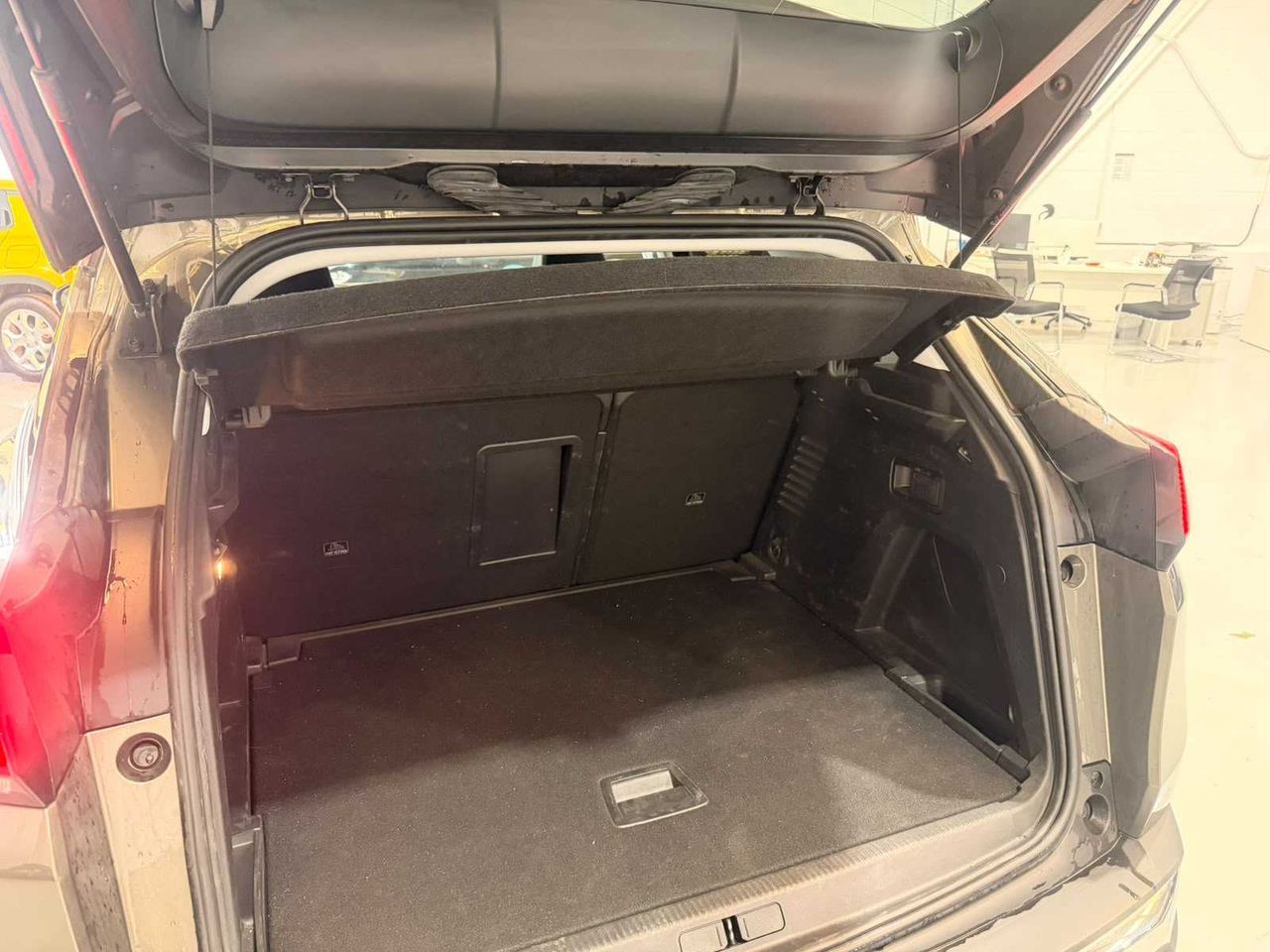 Peugeot 3008 1.2 PURETECH 96KW (130CV) ALLURE EAT8  - Foto 19