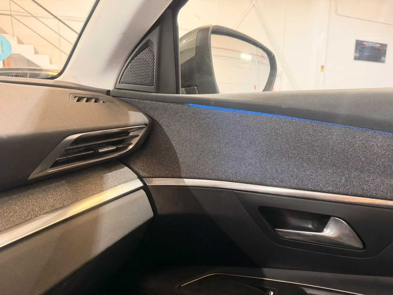 Peugeot 3008 1.2 PURETECH 96KW (130CV) ALLURE EAT8  - Foto 16