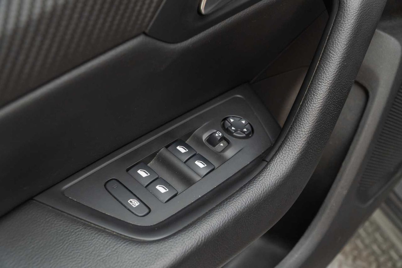 Peugeot 508  business line bluehdi 130 eat8  - Foto 15