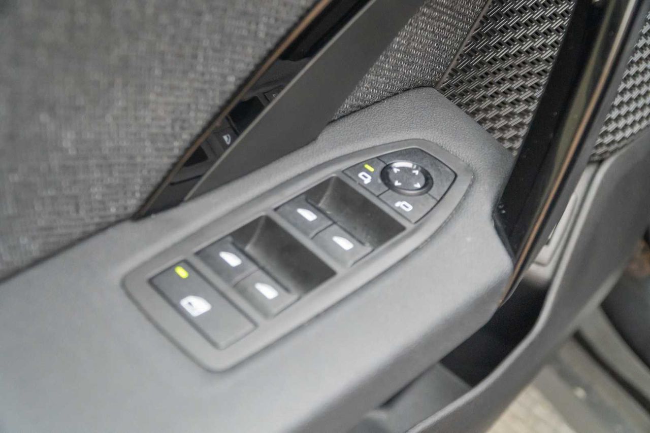 BMW X1   18d sdrive 150 aut  - Foto 17