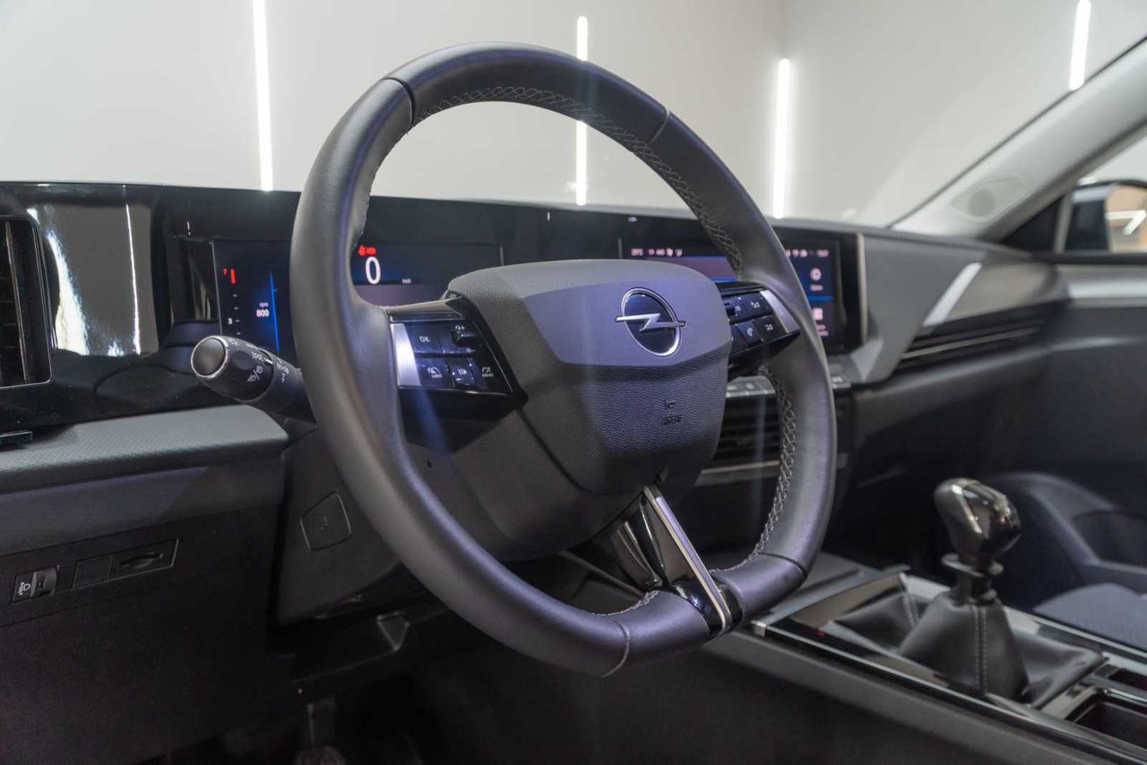 Opel Astra 1.2T XHT 96kW (130CV) Edition  - Foto 12