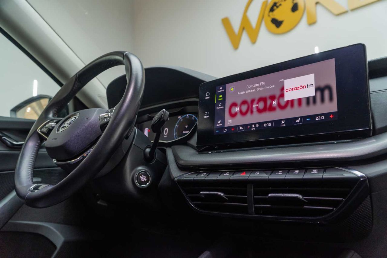 Skoda Octavia Combi 1.0 TSI 81kW(110CV) DSG mHEV Ambi.  - Foto 22