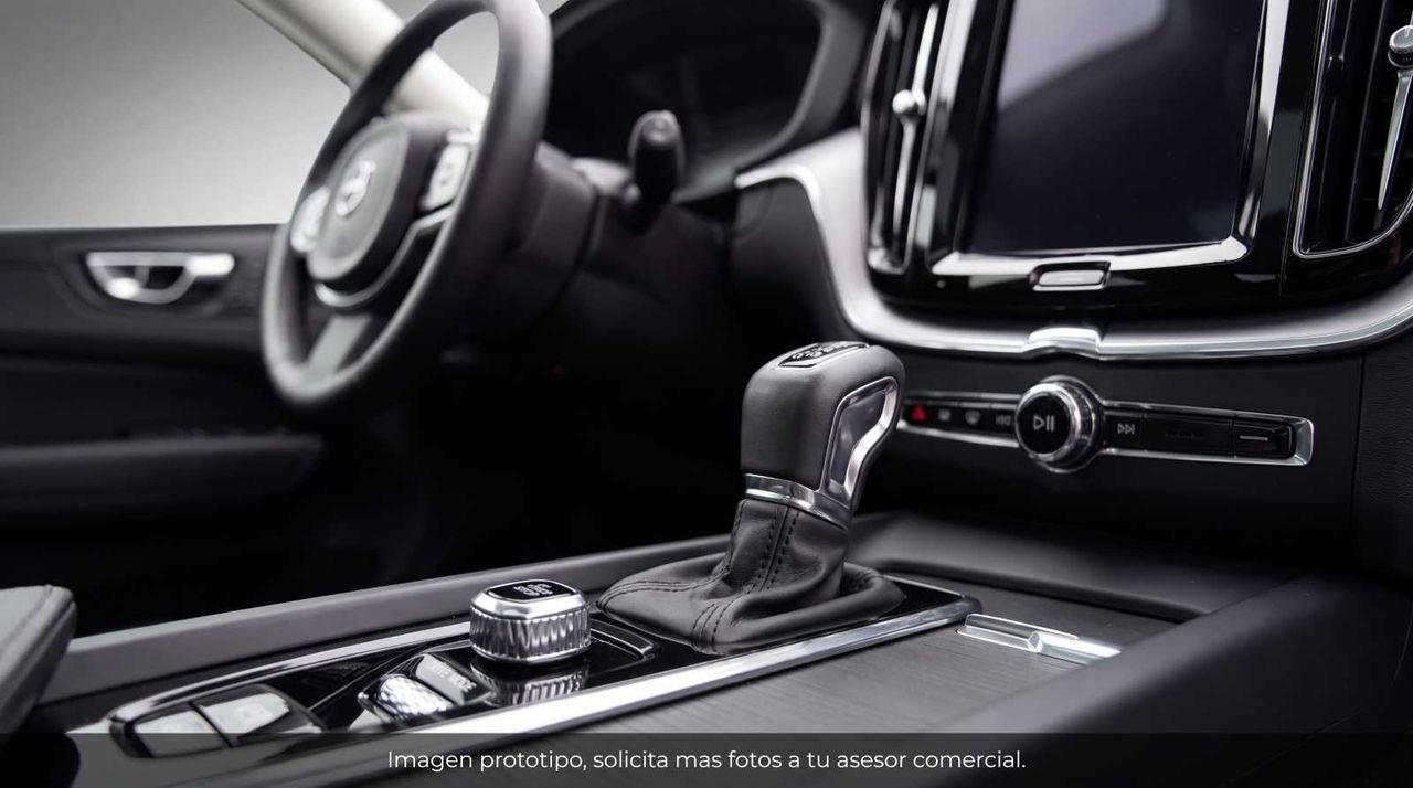 Volvo XC60 2.0 B4 D Momentum Pro Auto  - Foto 5