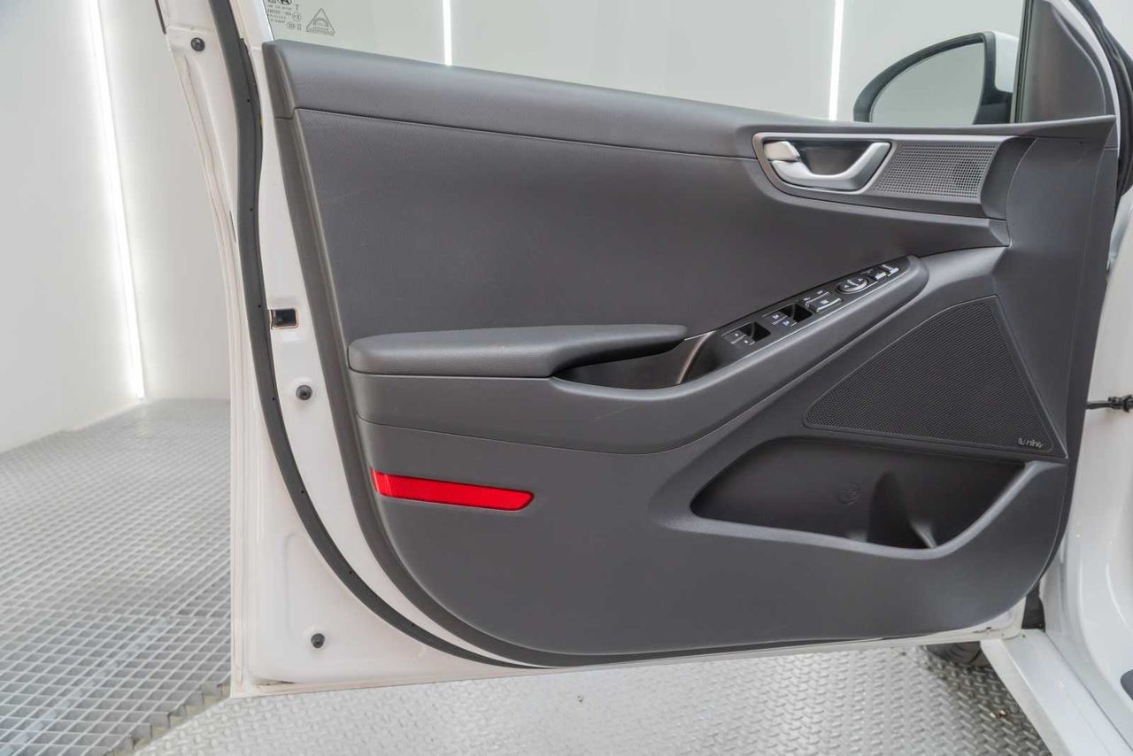Hyundai IONIQ 1.6 GDI HEV Tecno DCT  - Foto 16