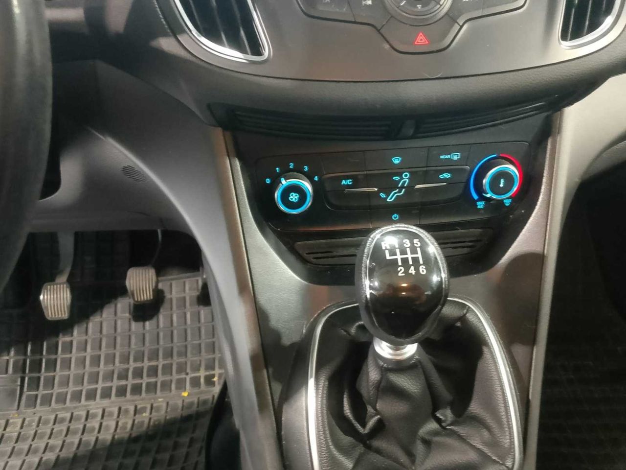 Ford C Max 1.5 TDCi 88kW (120CV) Trend+  - Foto 8