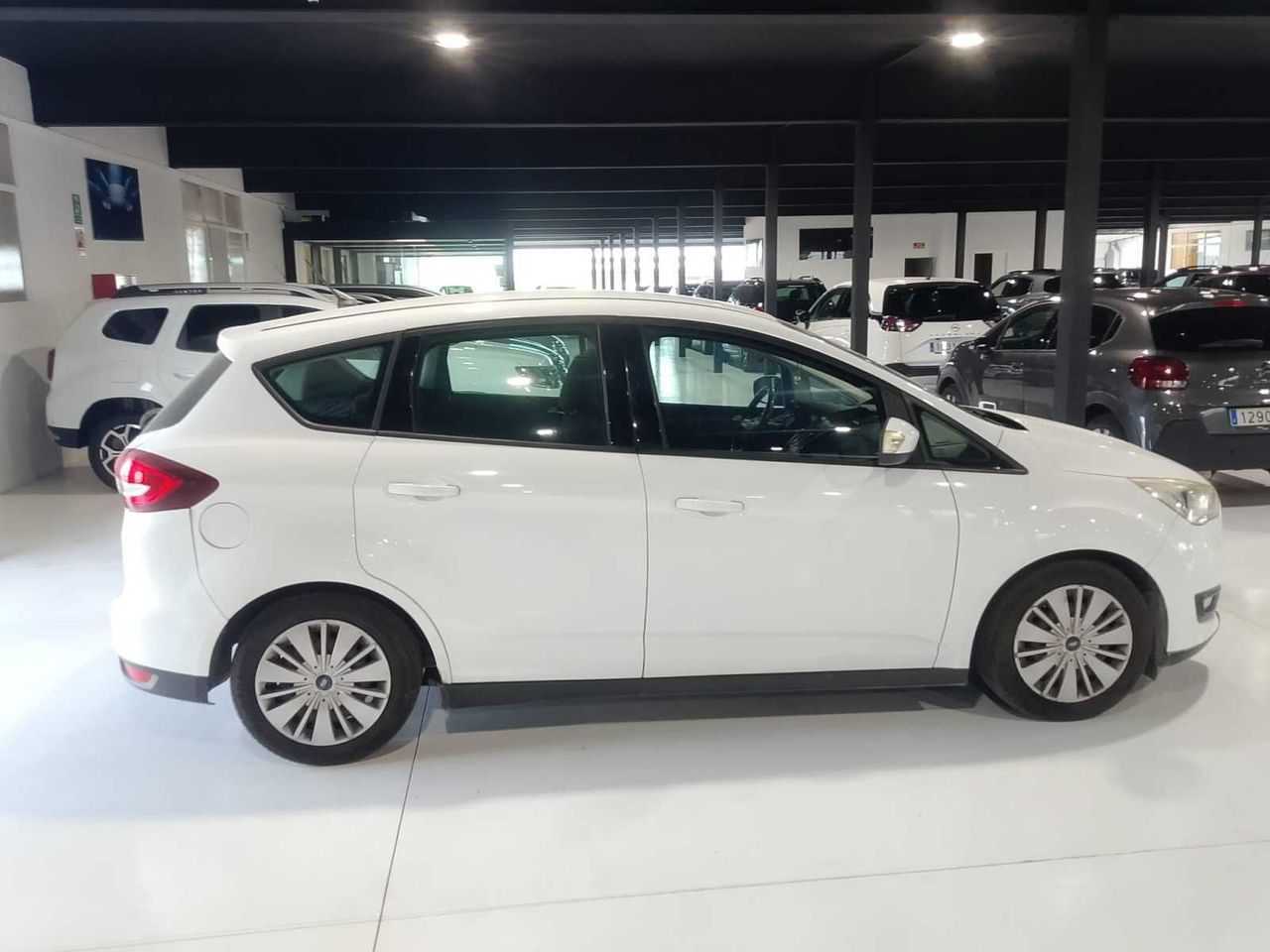 Ford C Max 1.5 TDCi 88kW (120CV) Trend+  - Foto 4