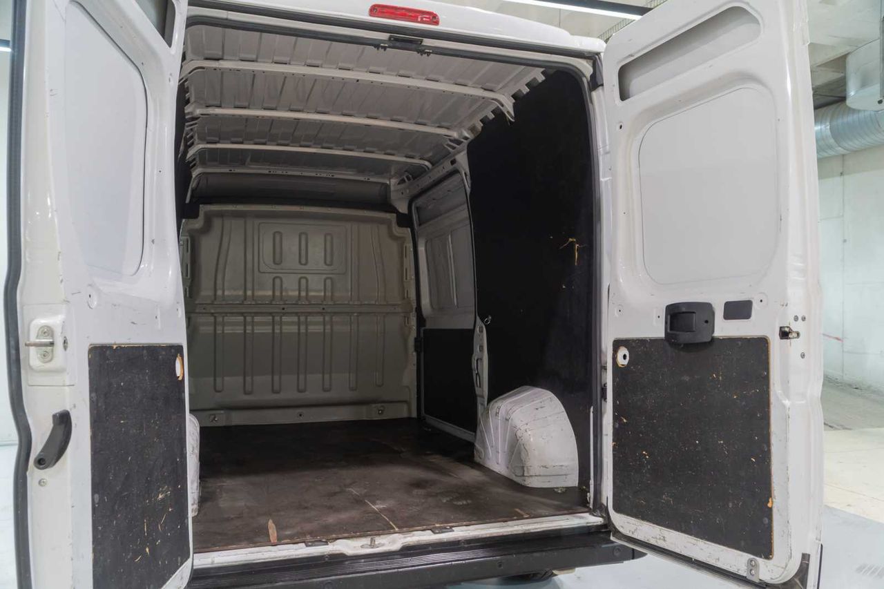Peugeot Boxer  335 l2 h2 bhdi 103kw (140cv) s&s 6  - Foto 9
