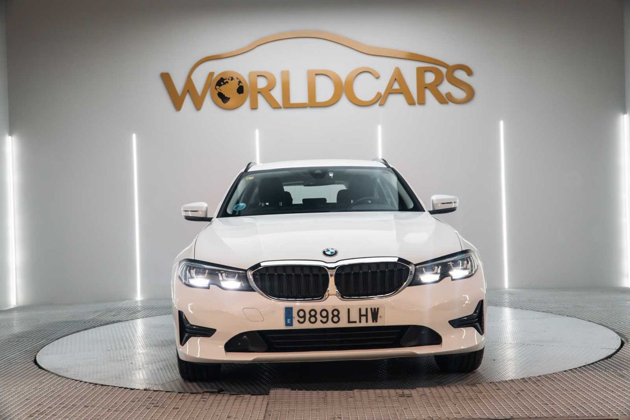 BMW Serie 3 touring 318 d sport 2.0 150cv at8  - Foto 4