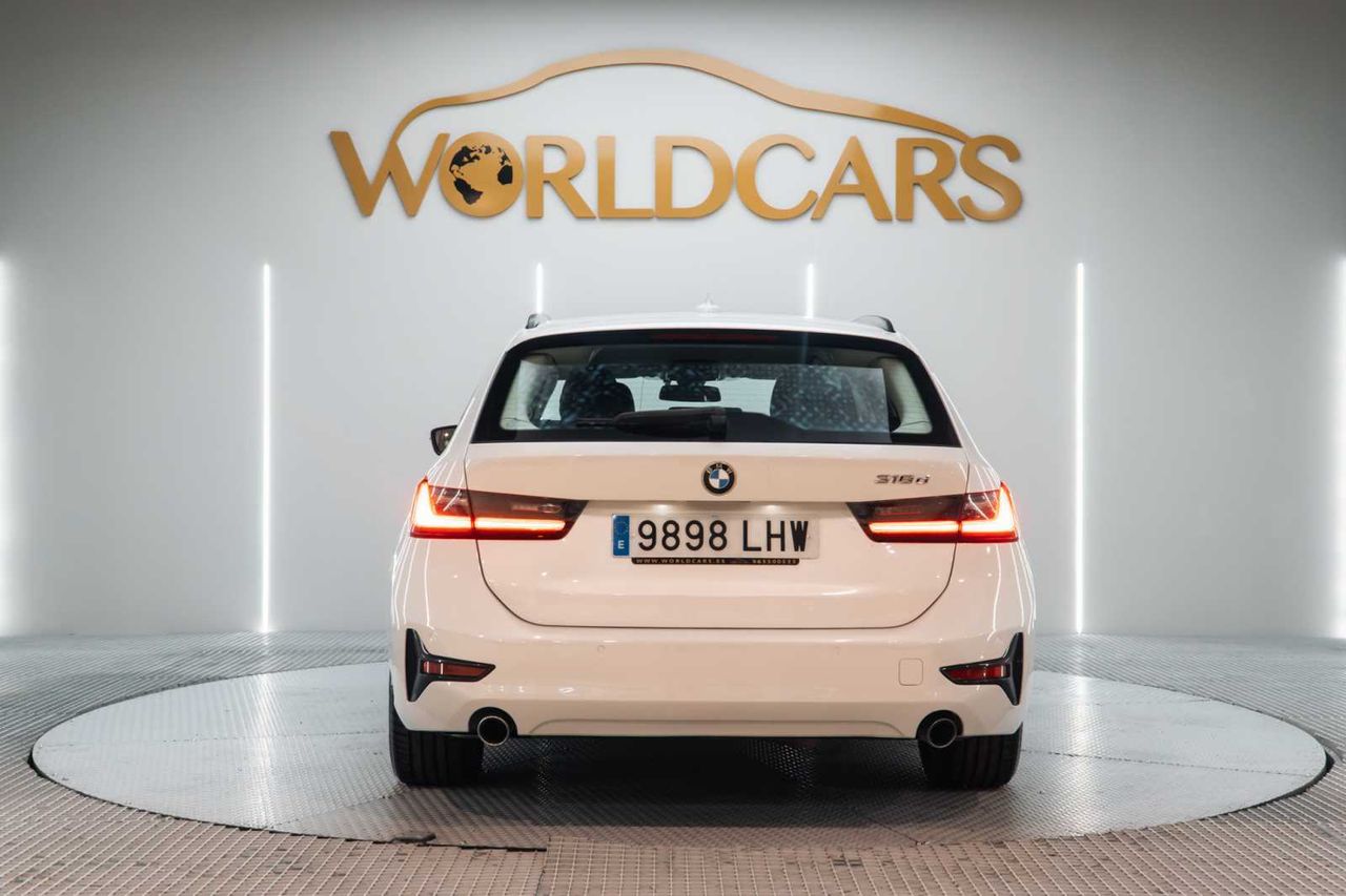 BMW Serie 3 touring 318 d sport 2.0 150cv at8  - Foto 9