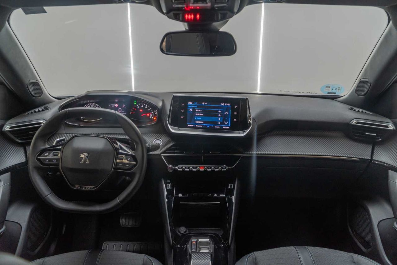 Peugeot 2008 Allure Puretech 130 S&S EAT8  - Foto 22