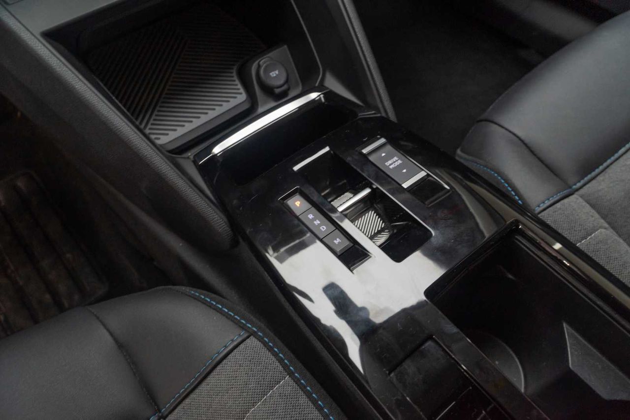 Citroën C4 Hybrid 136 e-DCS6 Plus - Foto 15