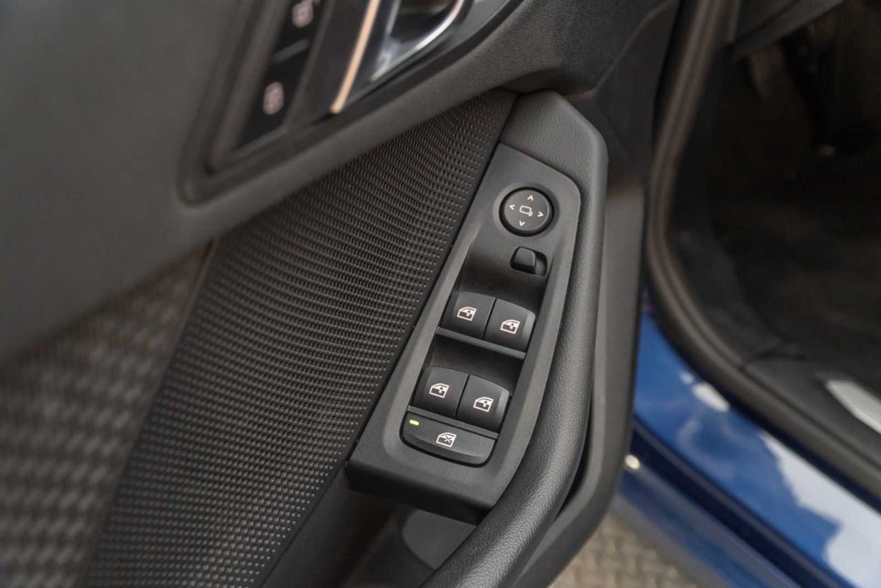 BMW Serie 1  1 reeks hatch 116d (85 kw) 5d  - Foto 15