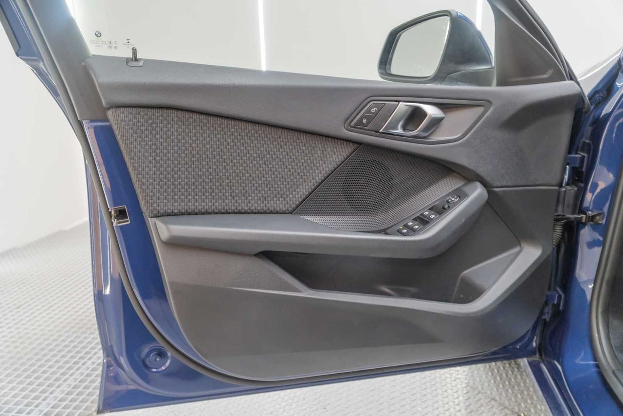 BMW Serie 1  1 reeks hatch 116d (85 kw) 5d  - Foto 17