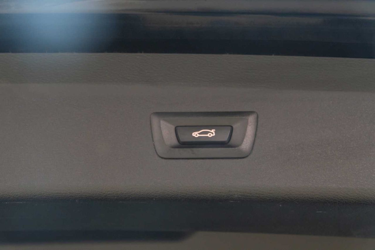 BMW X1 sDrive18dA Corporate  - Foto 12