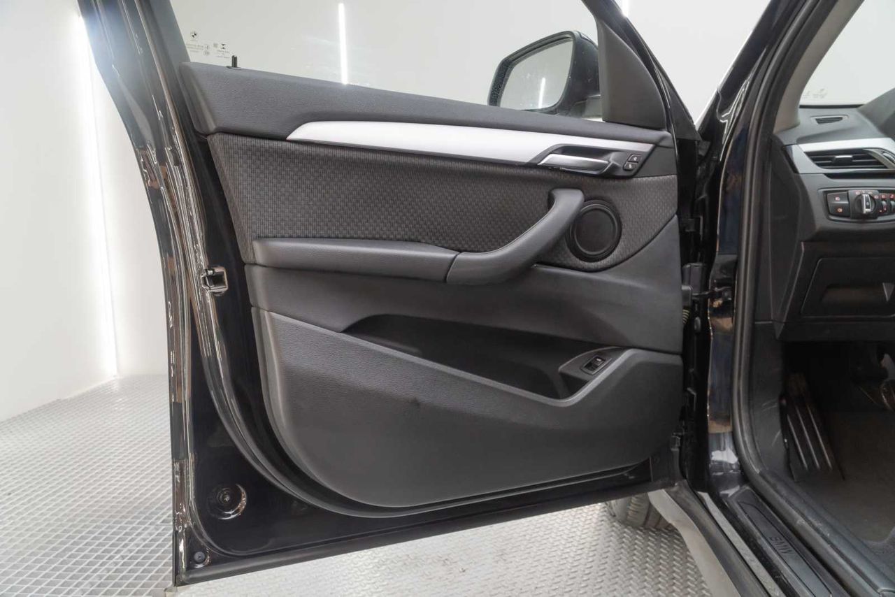 BMW X1 sDrive18dA Corporate  - Foto 19