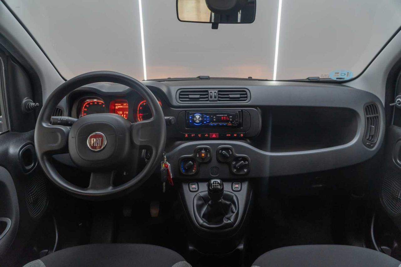 Fiat Panda Red 1.0 Hybrid 51kw (70CV)  - Foto 18