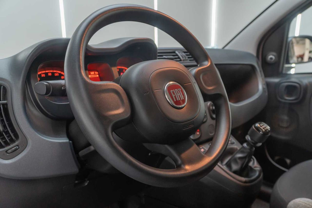 Fiat Panda Red 1.0 Hybrid 51kw (70CV)  - Foto 12