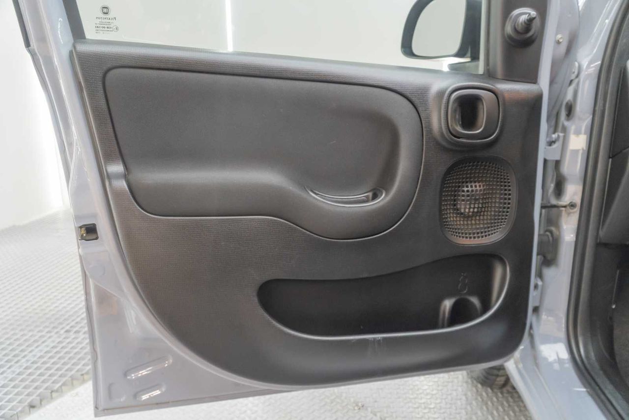Fiat Panda Red 1.0 Hybrid 51kw (70CV)  - Foto 15
