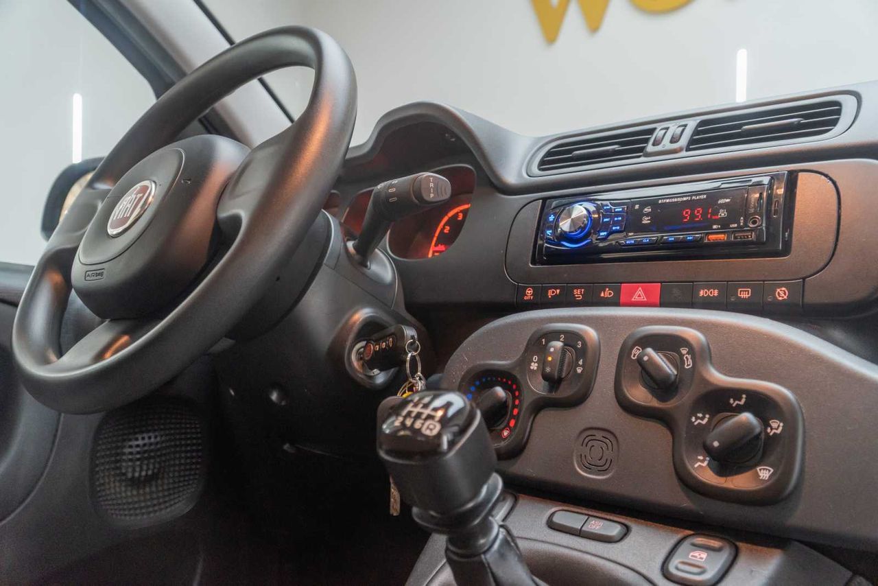 Fiat Panda Red 1.0 Hybrid 51kw (70CV)  - Foto 19