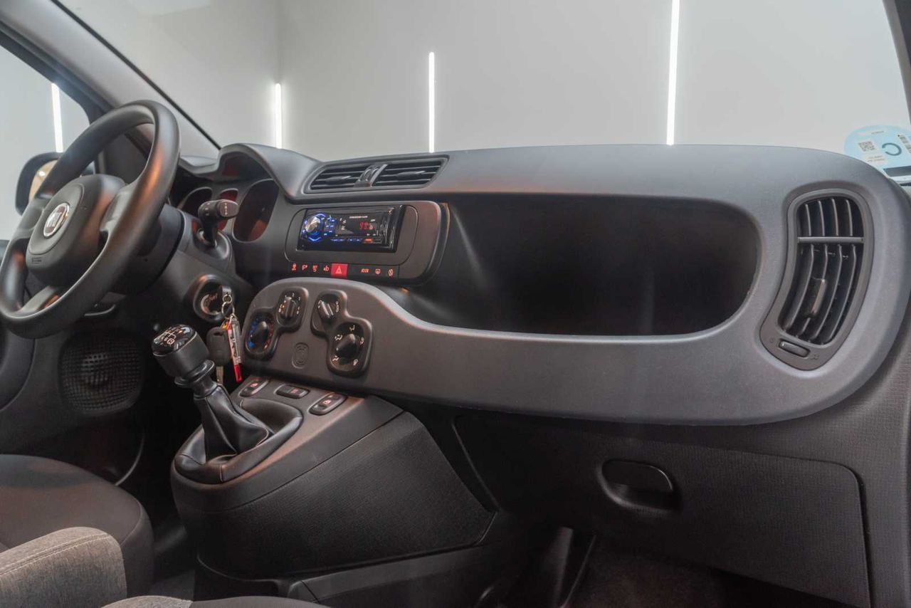 Fiat Panda Red 1.0 Hybrid 51kw (70CV)  - Foto 20