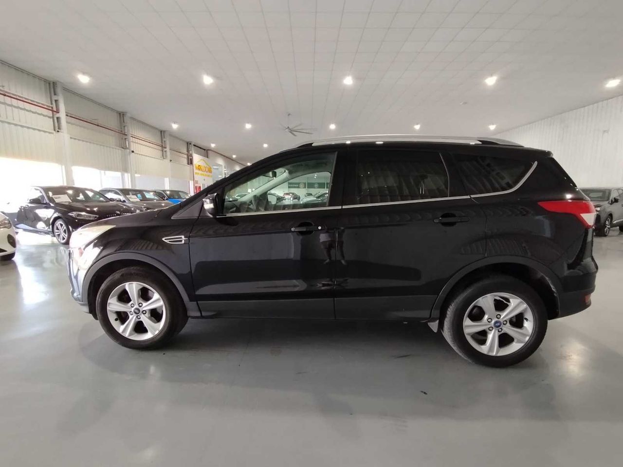 Ford Kuga  trend 2.0 tdci 4x2 120cv m6vel  - Foto 3