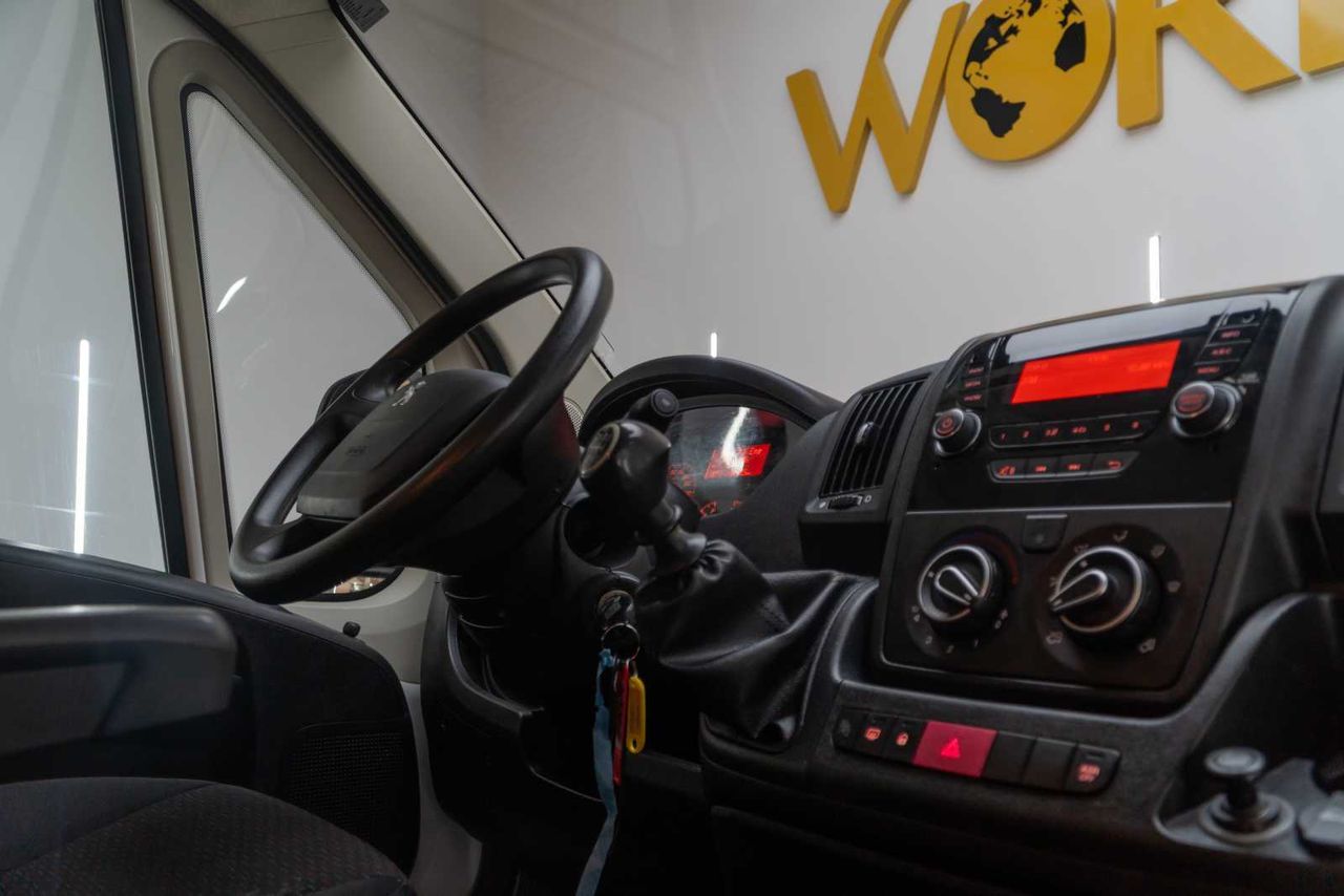 Peugeot Boxer combi 5/9 pl 330 l1h1 bluehdi 88kw (120)  - Foto 20