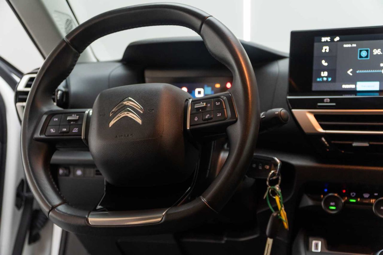 Citroën C4 PureTech 130 S&S 6v Plus  - Foto 22