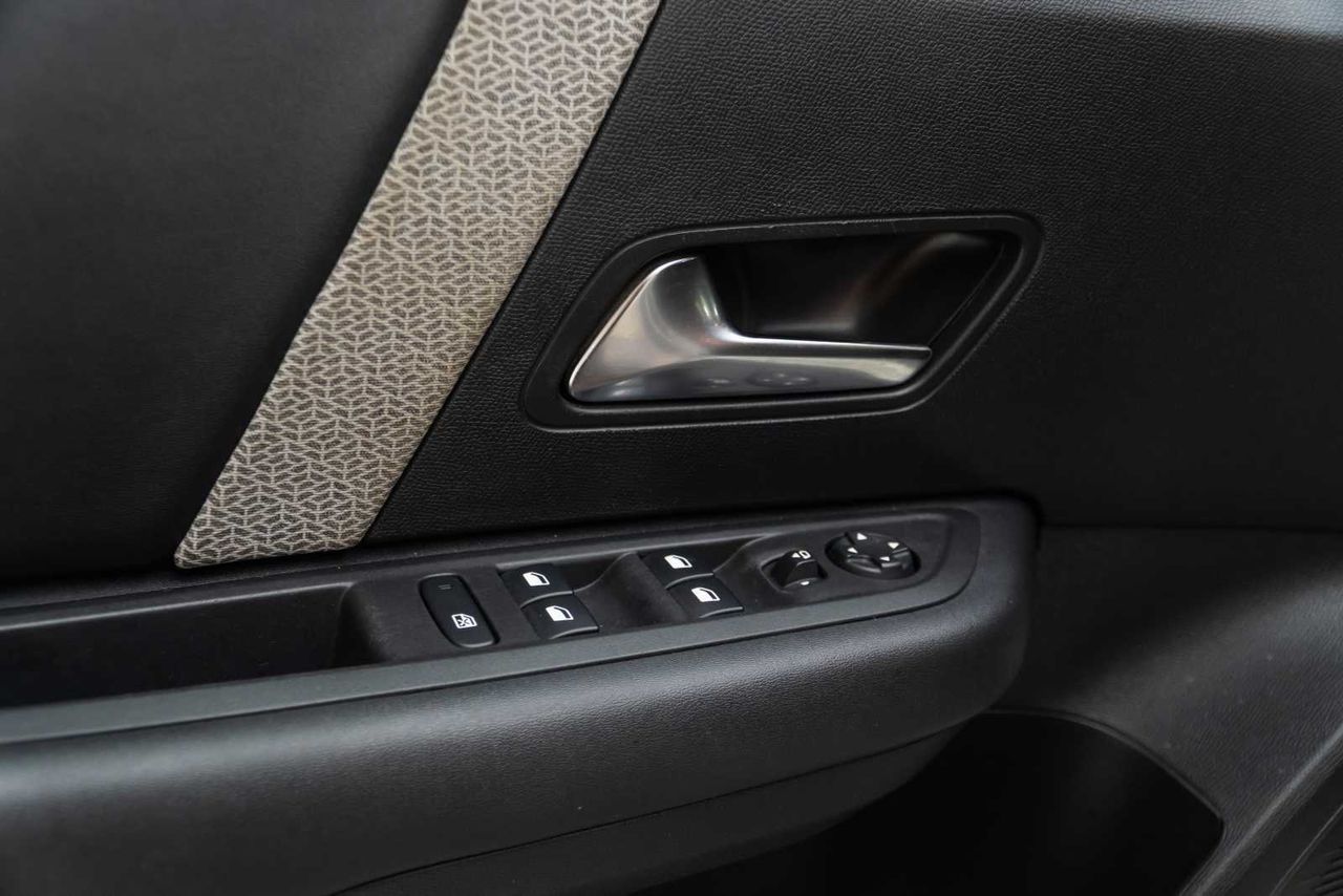 Citroën C4 PureTech 130 S&S 6v Plus  - Foto 16
