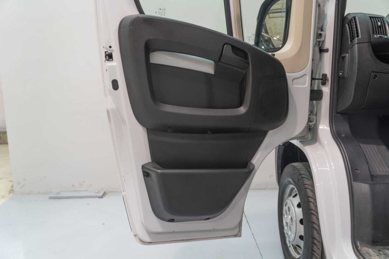 Citroën Jumper  bluehdi 103kw (140cv) furgón 35l2  - Foto 14