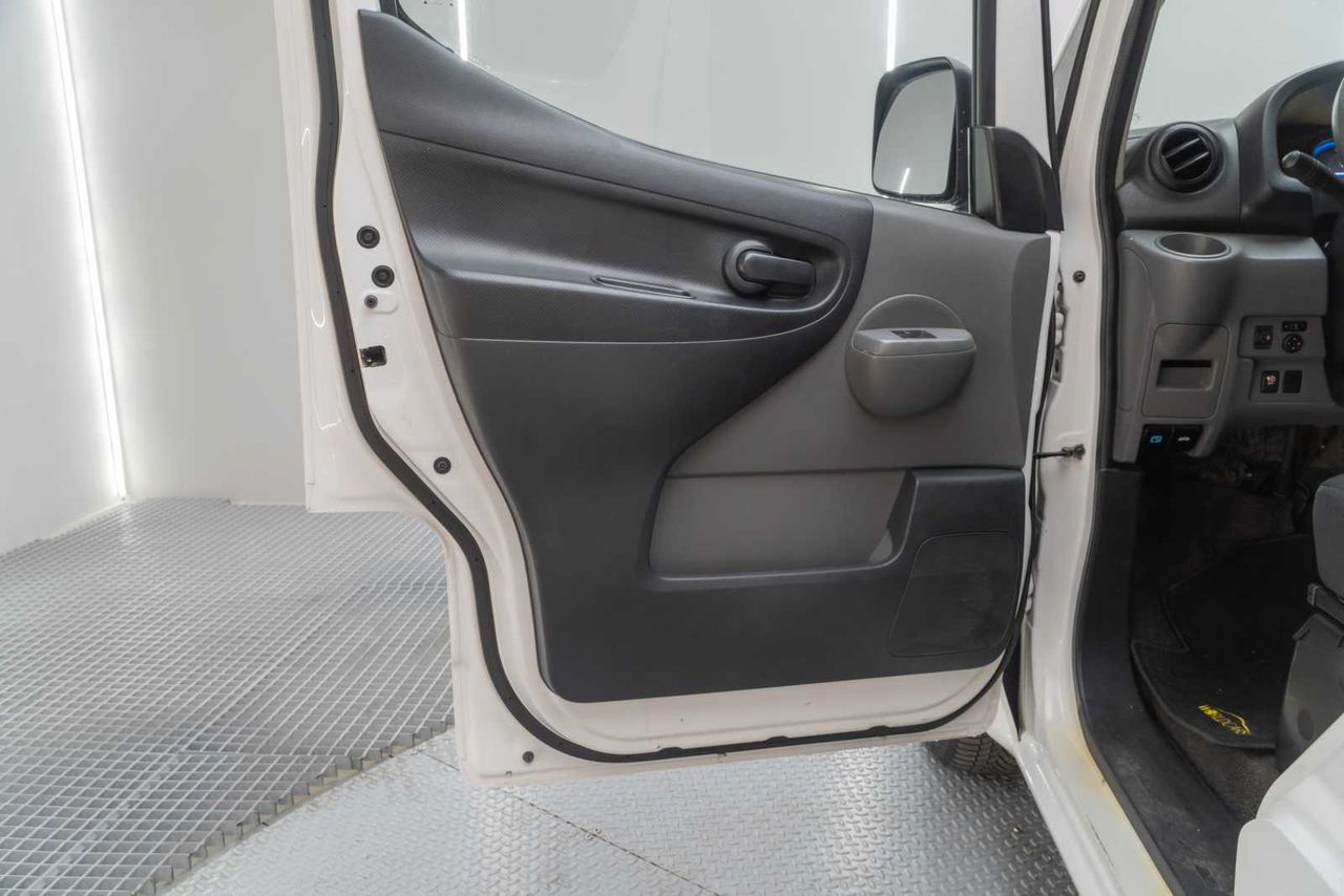Nissan e-NV200 combi 5 40 kwh comfort doble puerta tr. mn  - Foto 16