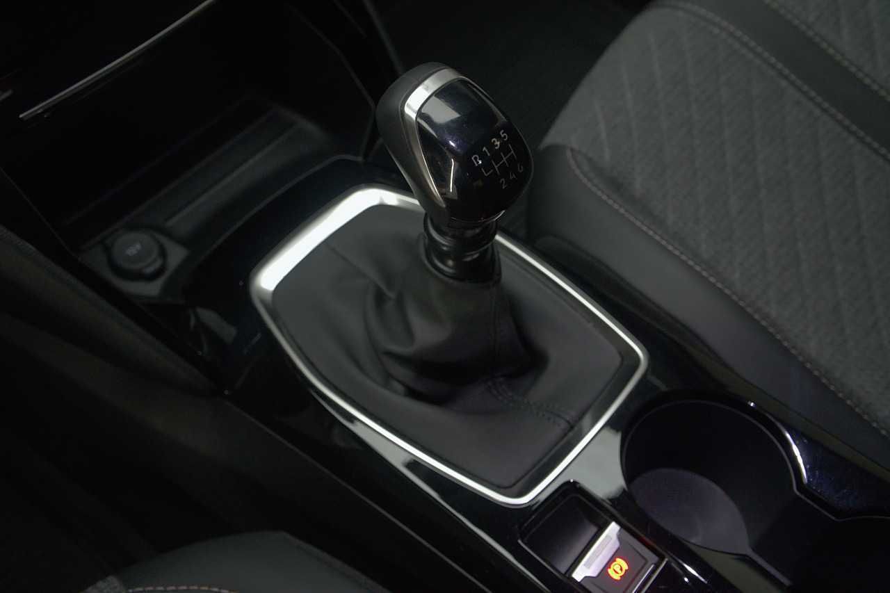 Peugeot 2008 Allure Puretech 100 S&S 6 Vel. MAN  - Foto 15