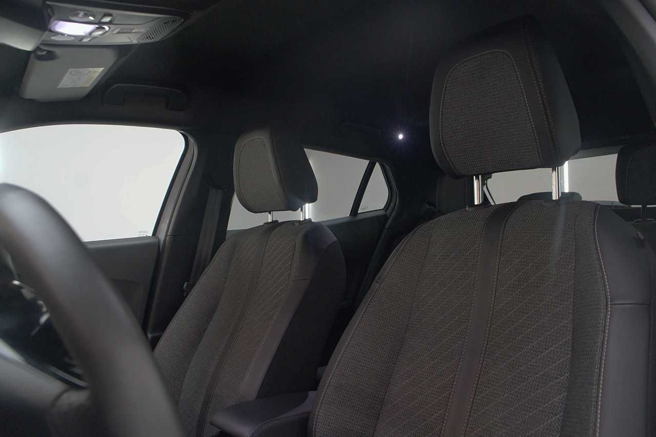 Peugeot 2008 Allure Puretech 100 S&S 6 Vel. MAN  - Foto 9