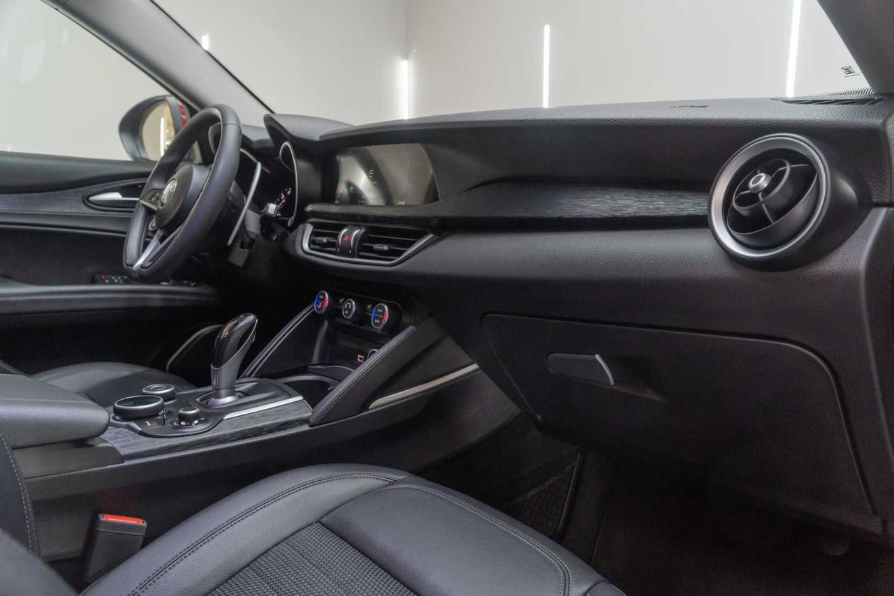 Alfa Romeo Stelvio 2.2 Diésel 154kW (210CV) Executive Q4  - Foto 24