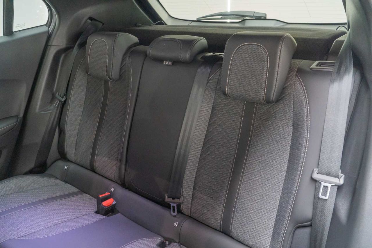Peugeot 2008 Allure Puretech 100 S&S 6 Vel. MAN - Foto 19