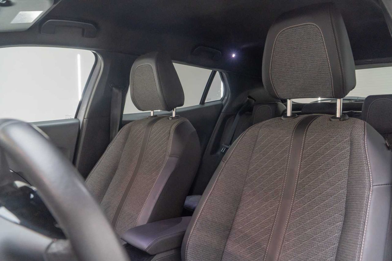 Peugeot 2008 Allure Puretech 100 S&S 6 Vel. MAN - Foto 18