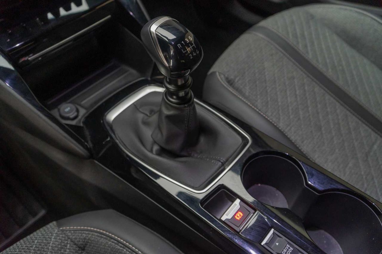 Peugeot 2008 Allure Puretech 100 S&S 6 Vel. MAN - Foto 15