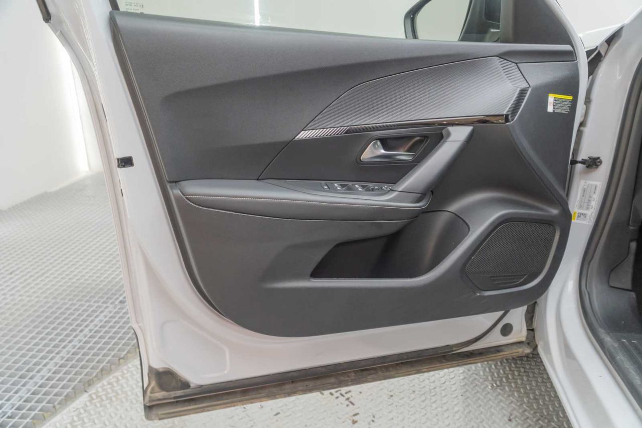 Peugeot 2008 Allure Puretech 100 S&S 6 Vel. MAN - Foto 17