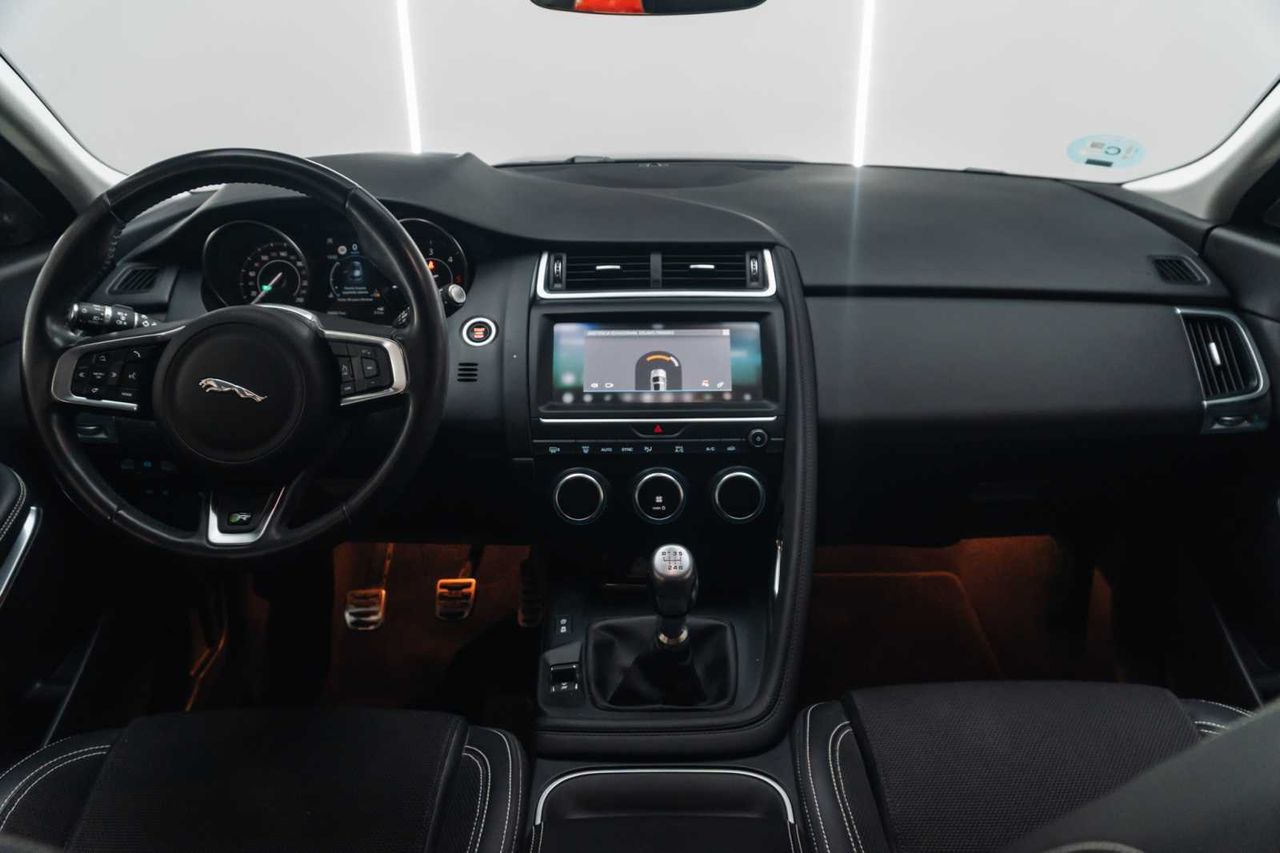 Jaguar E-Pace 2.0D 110kW - Foto 18