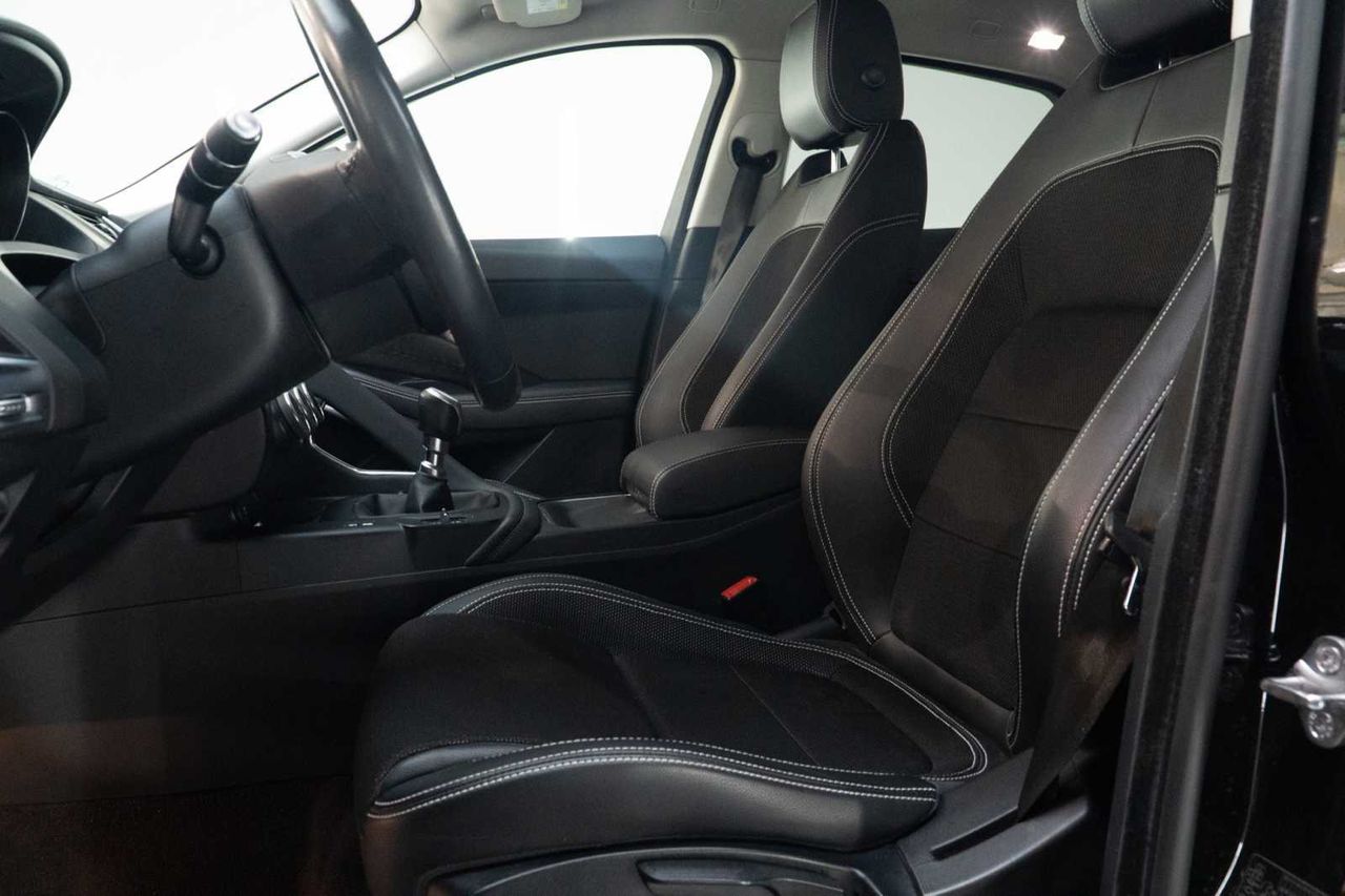 Jaguar E-Pace 2.0D 110kW - Foto 13