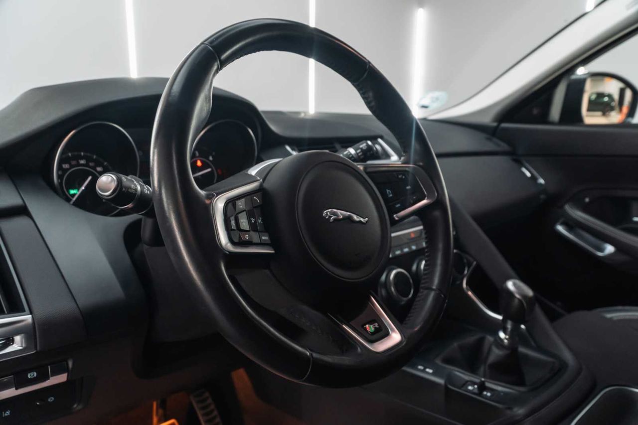 Jaguar E-Pace 2.0D 110kW - Foto 19