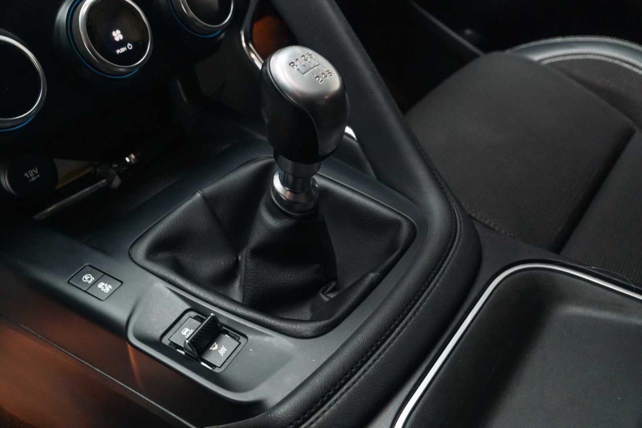 Jaguar E-Pace 2.0D 110kW - Foto 15