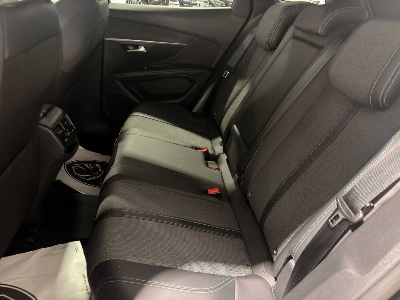 Peugeot 3008 1.2 PureTech 96KW (130CV) S&S GT  - Foto 9