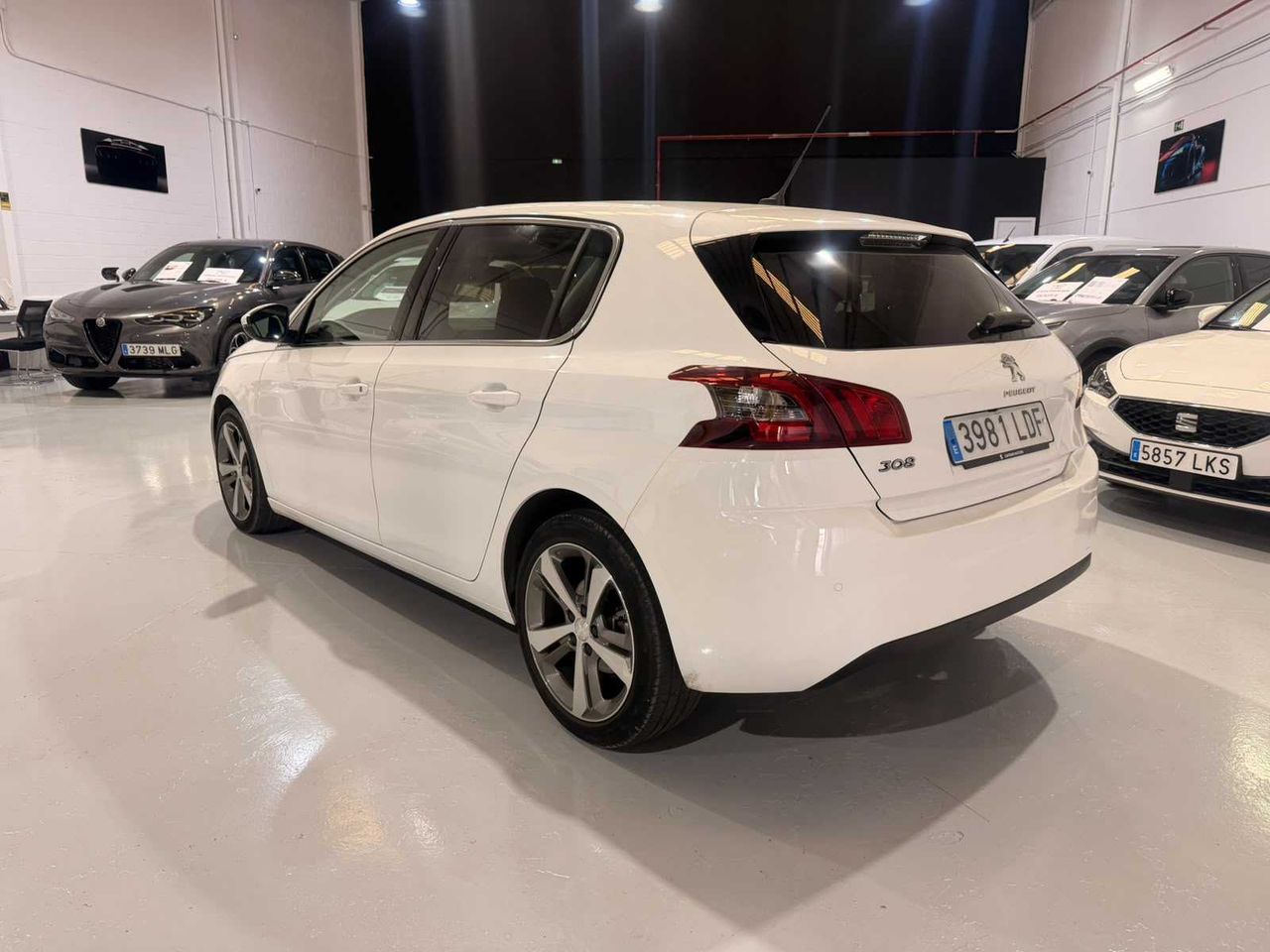 Peugeot 308 bluehdi 130 1.5 allure  - Foto 4