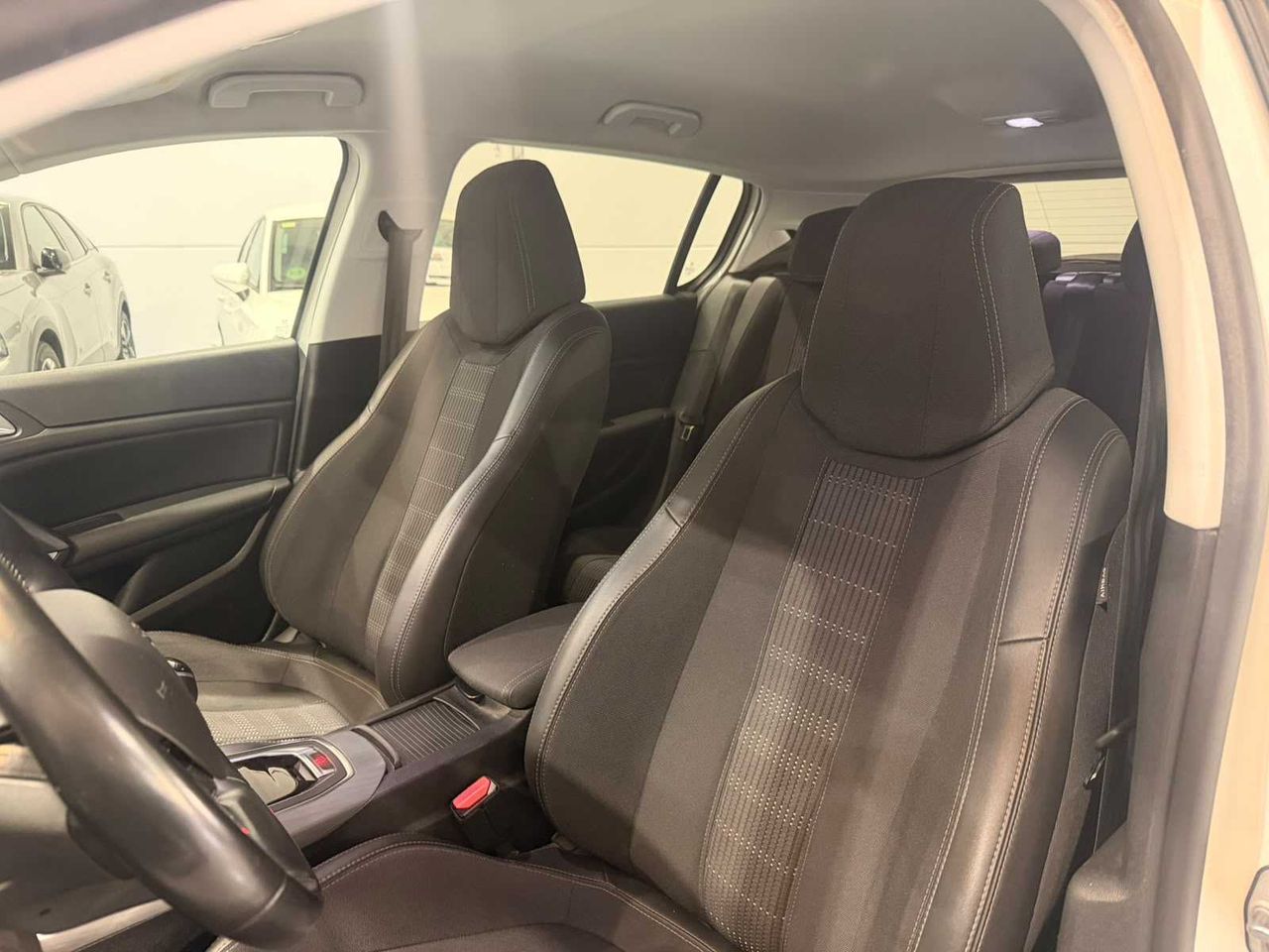 Peugeot 308 bluehdi 130 1.5 allure  - Foto 11