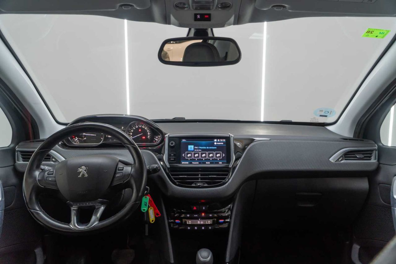 Peugeot 2008 Allure 1.2 PureTech 81KW (110CV) Auto  - Foto 21