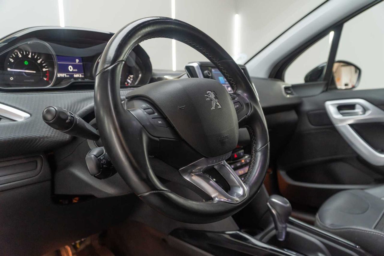 Peugeot 2008 Allure 1.2 PureTech 81KW (110CV) Auto  - Foto 13