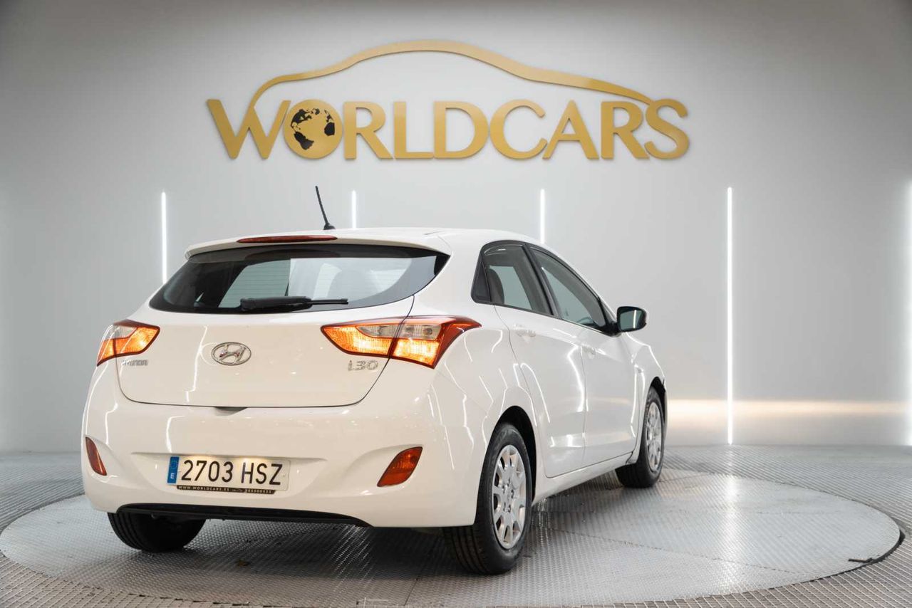 Hyundai i30    - Foto 6