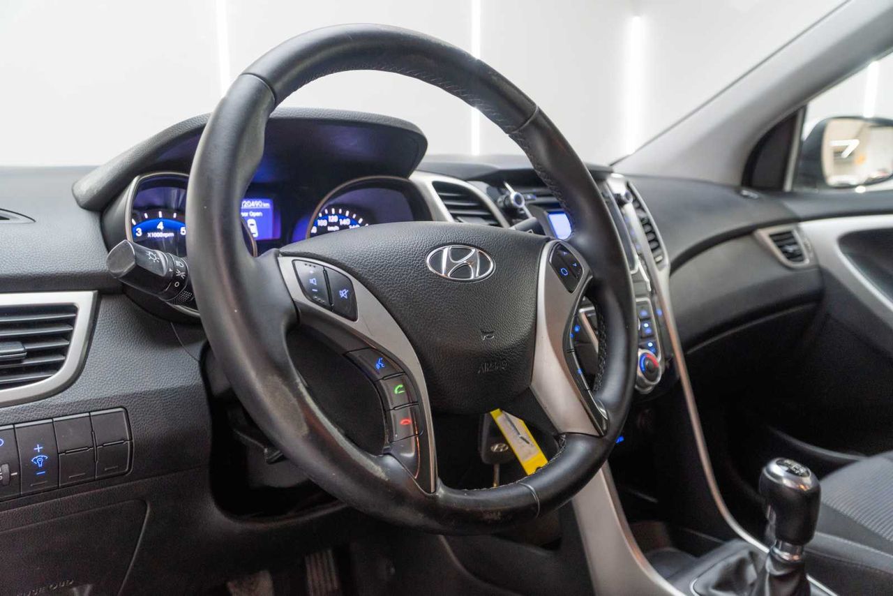 Hyundai i30    - Foto 10